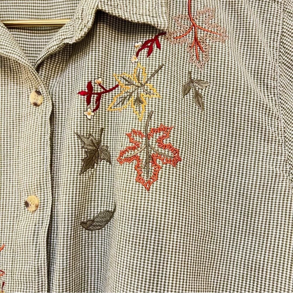 Vintage Cabin Creek Embroidered Fall Leaves Green Checkered Button Down Shirt - Picture 4 of 11